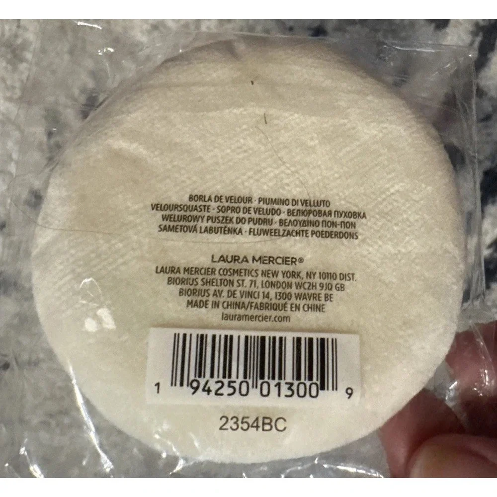 Laura Mercier Velour Puff Make Up Powder New